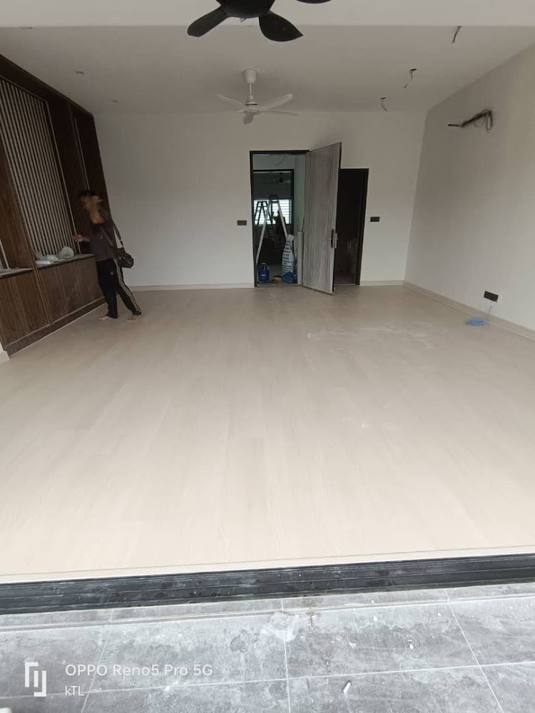 Unique Home - Flooring & Cabinet Specialist